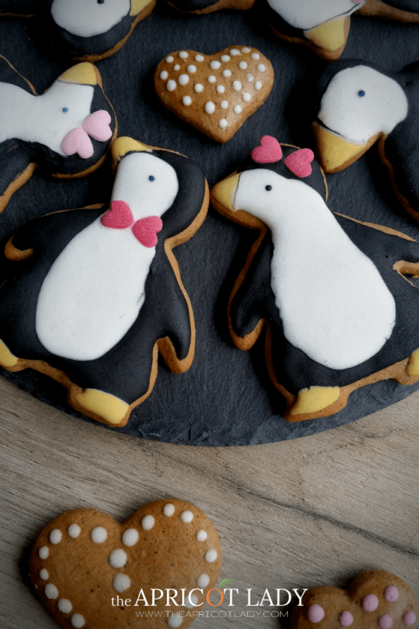 So machst du süße Lebkuchen Pinguine selbst! #rezepte #backen #xmas #weihnachten #kekse