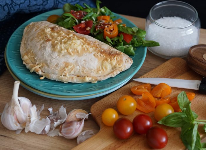 So machst du Calzone zu Hause selbst! #rezepte #backen #pizza #easy #yummy